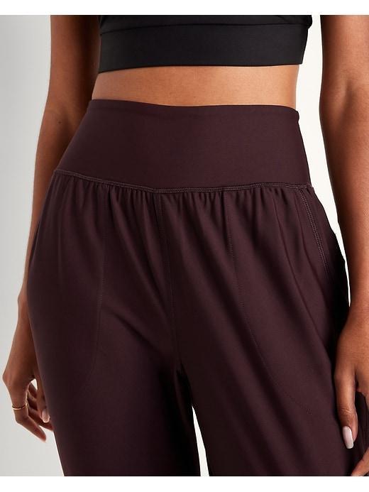 High-Waisted PowerSoft Ribbed 7/8 Joggers Product Image