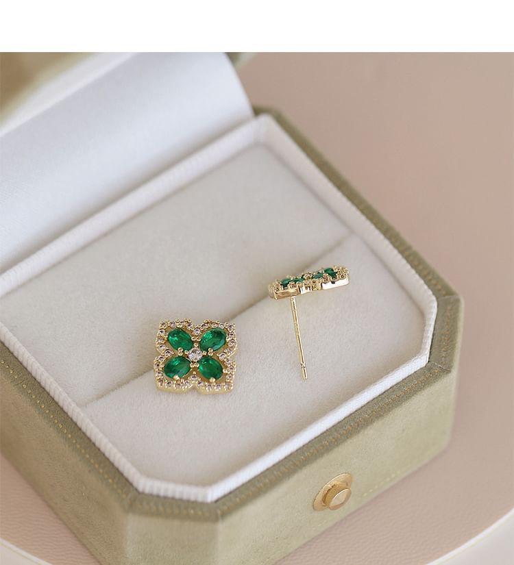 Clover Rhinestone Ear Stud Product Image