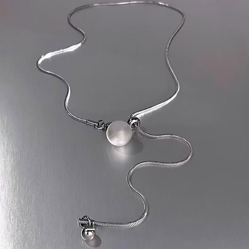 Faux Pearl Pendant Lariat Necklace Product Image