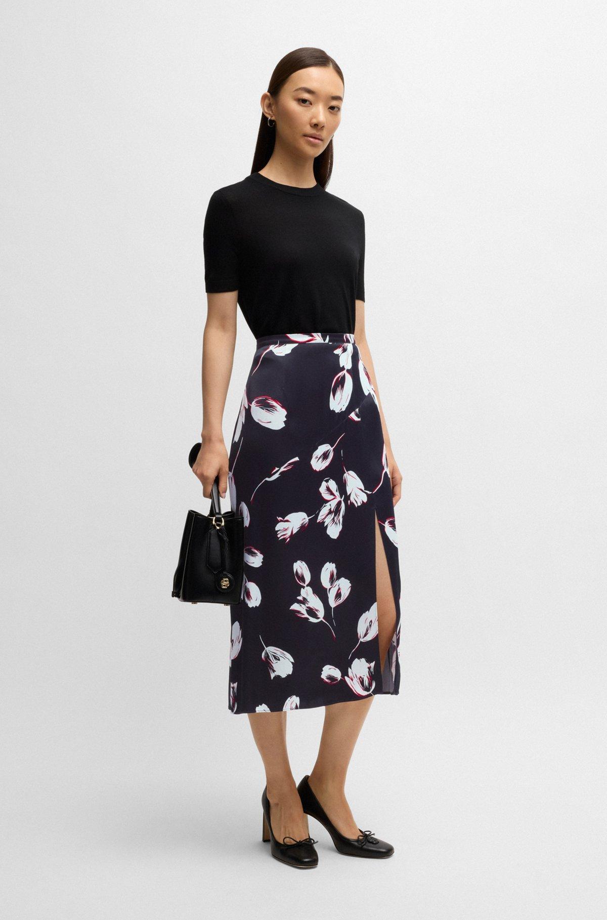 Satin maxi skirt with tulip print Product Image