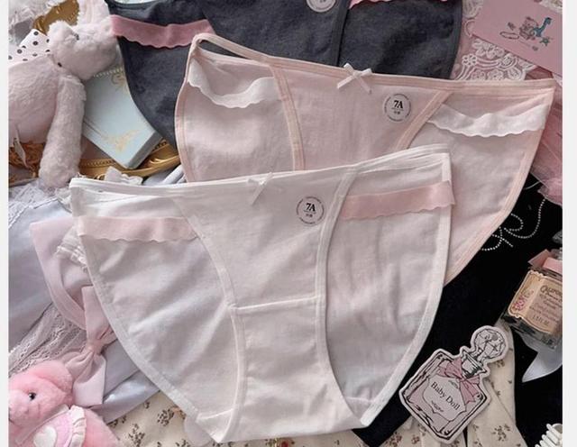 Plain Ruffle Trim Panties Product Image