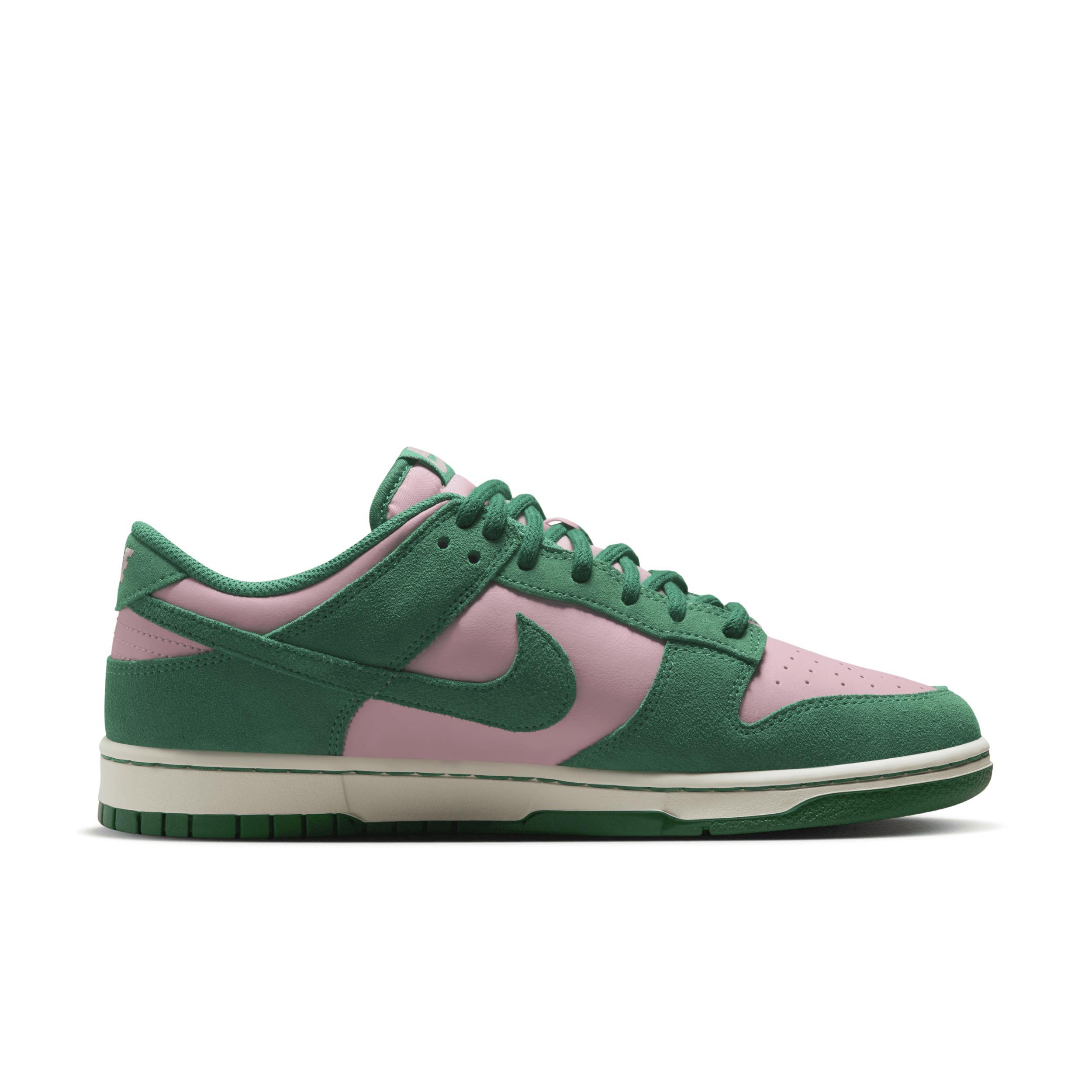 Nike Men's Dunk Low Retro SE Shoes Product Image