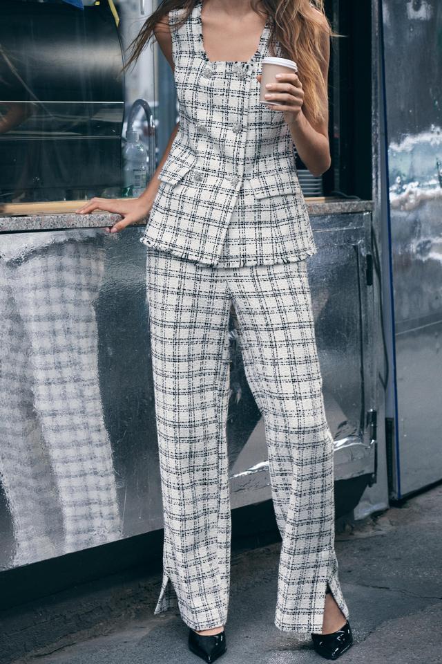 PLAID TEXTURED PANTS Product Image