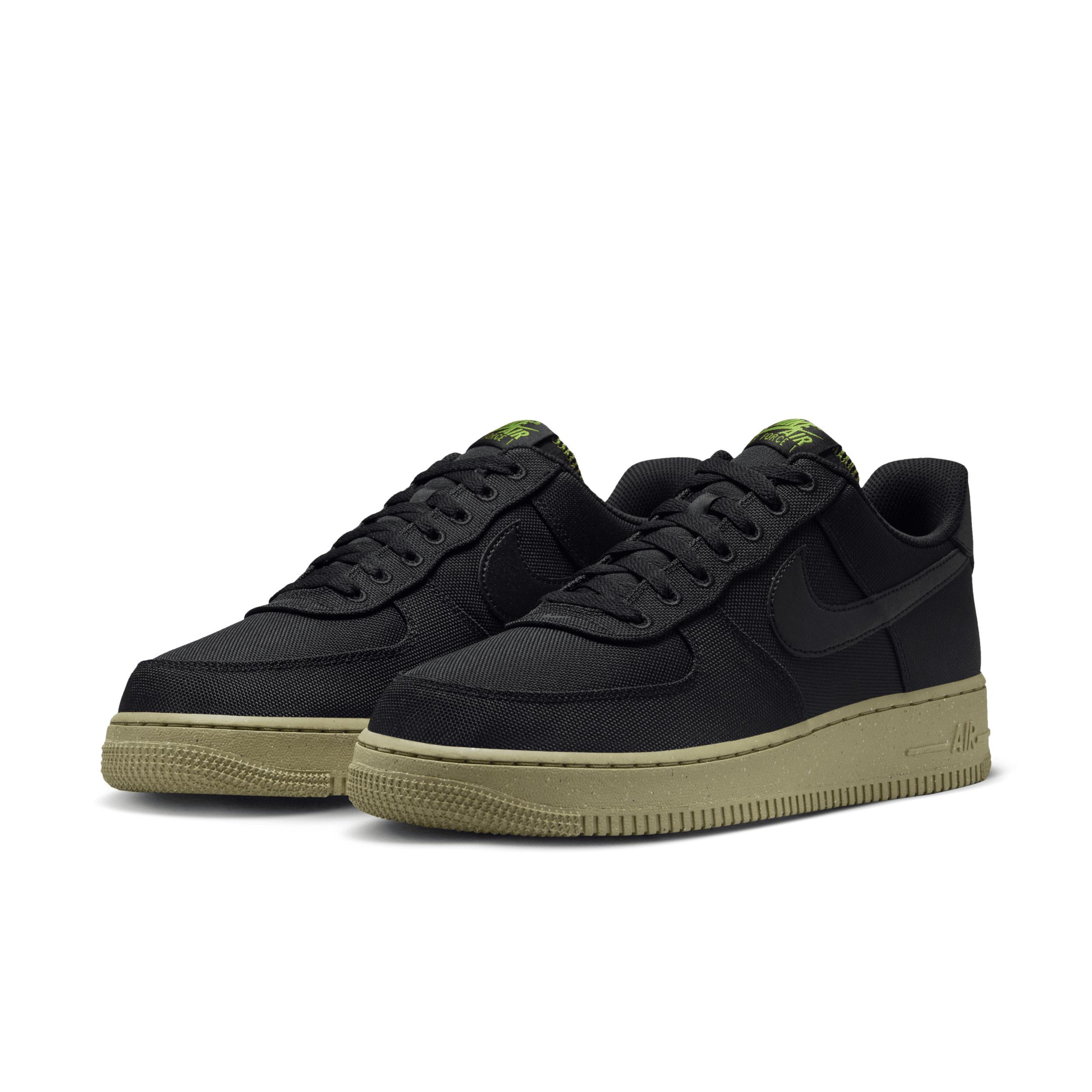 Nike Men's Air Force 1 '07 LV8 Shoes Product Image