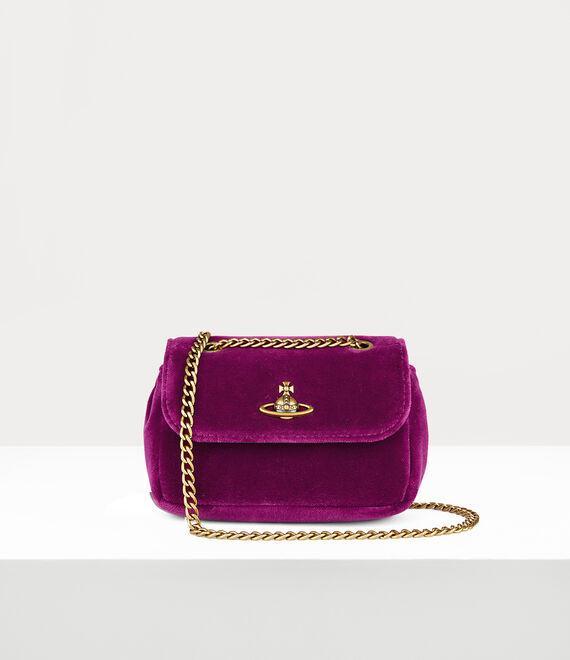 Small Purse With Chain Product Image