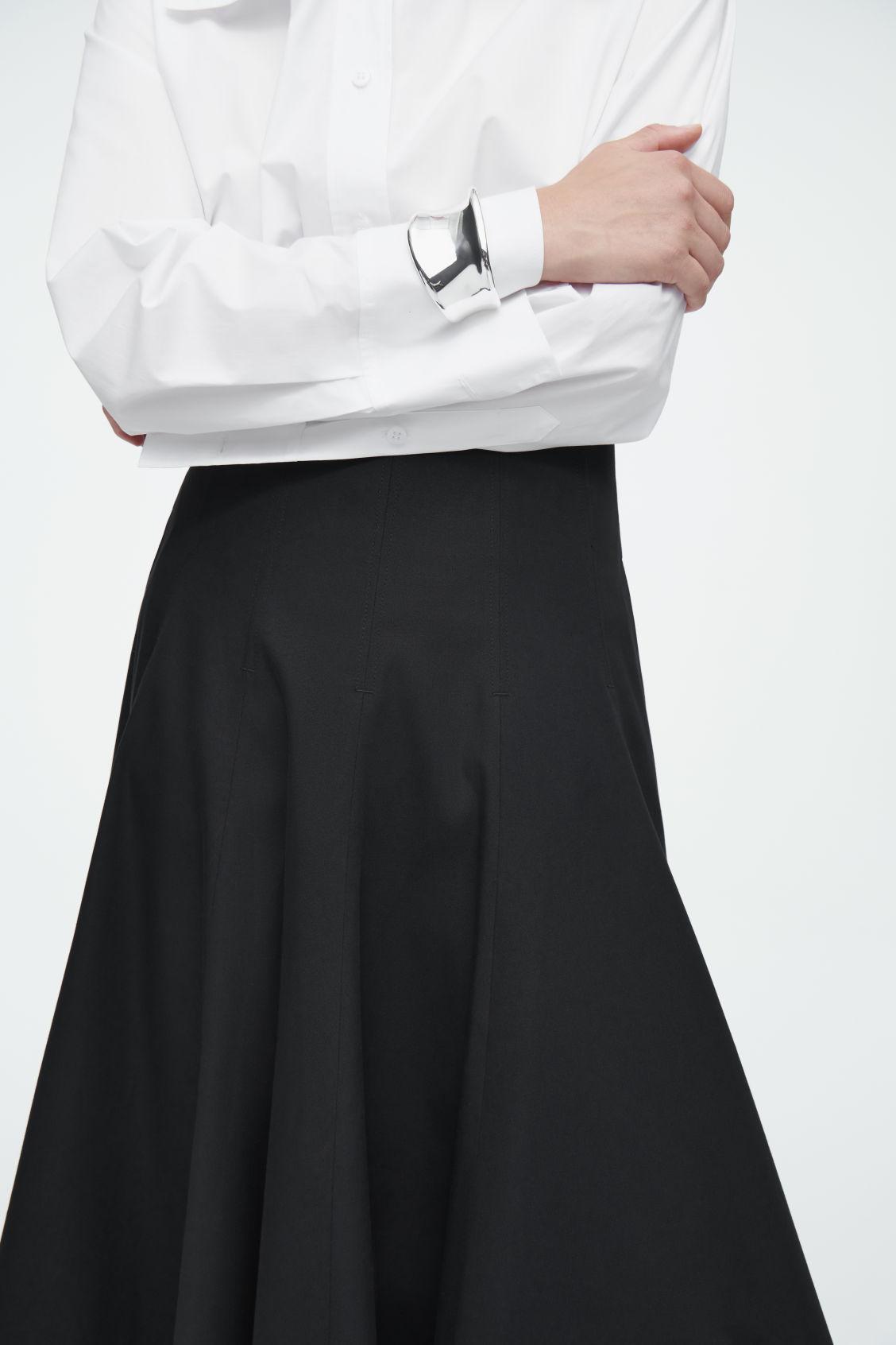 VOLUMINOUS A-LINE COTTON MIDI SKIRT Product Image