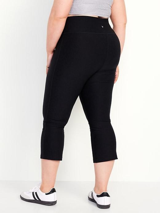 Extra High-Waisted Cloud+ Kick Flare Leggings Product Image