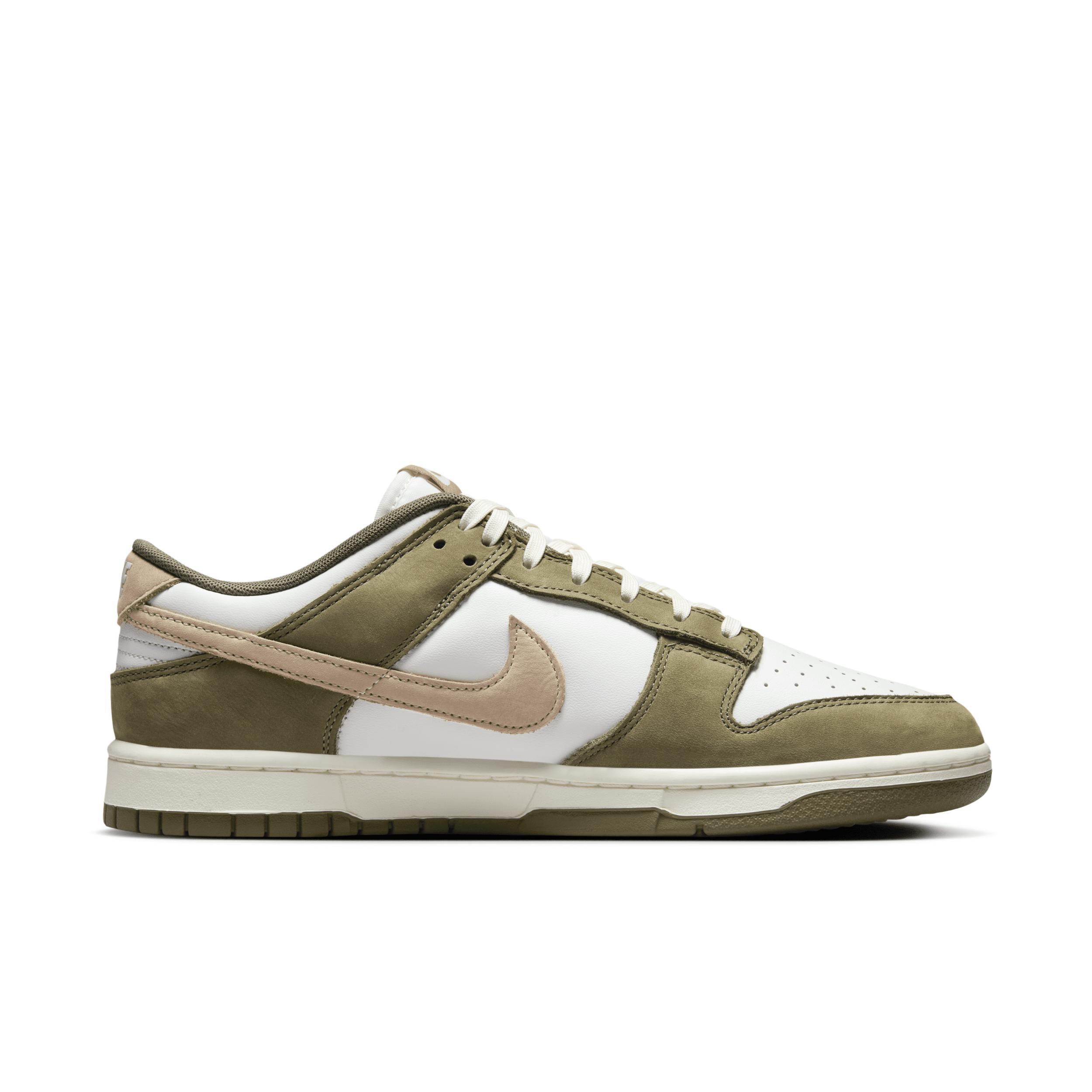 Nike Men's Dunk Low Retro Premium Shoes Product Image