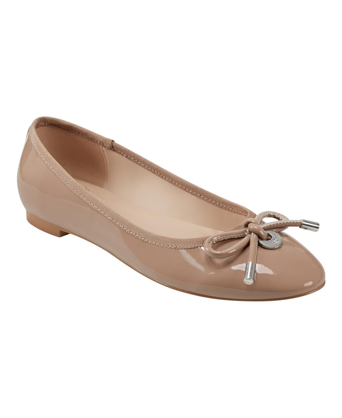 Bandolino Payly Patent Ballet Flat Product Image