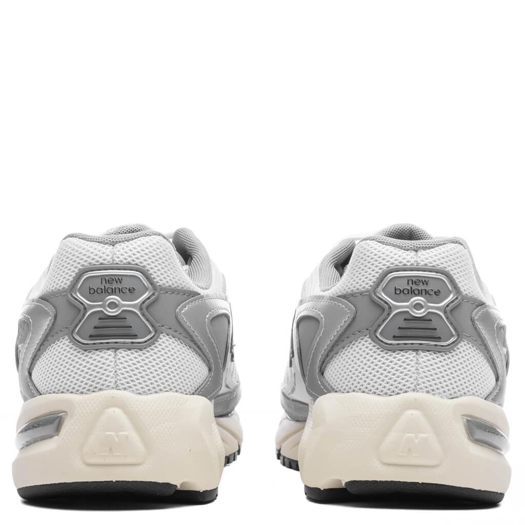 725v1 - White/Metallic Silver/Slate Grey Male Product Image