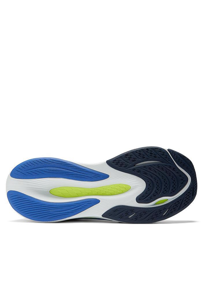 New Balance Men's FuelCell Propel v4 Male Product Image