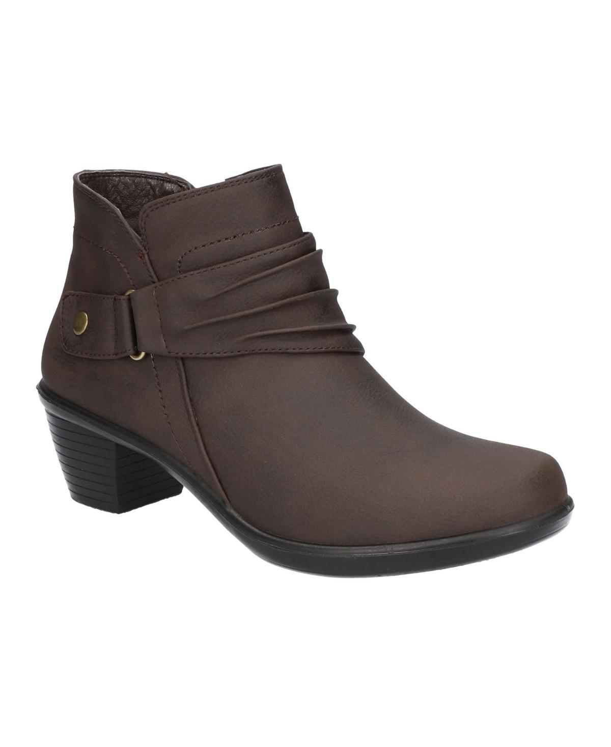 Easy Street Damita Matte) Women's Shoes Product Image