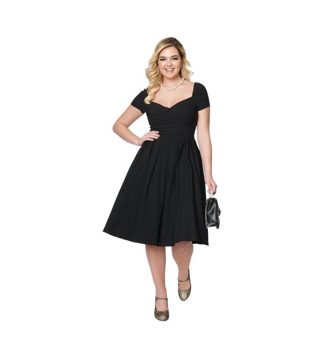 Women's Short Sleeve Sweetheart Midge Swing Dress Product Image