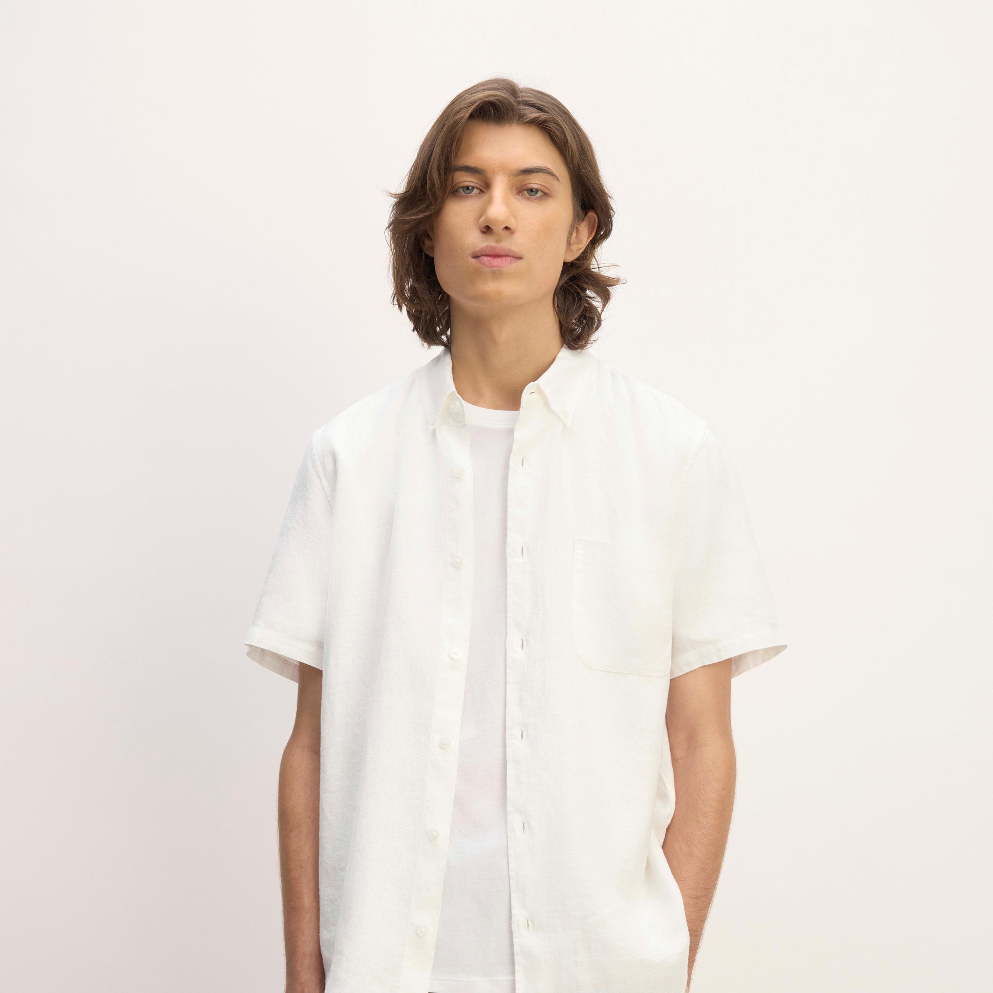 The Classic Short-Sleeve Shirt in Linen Product Image