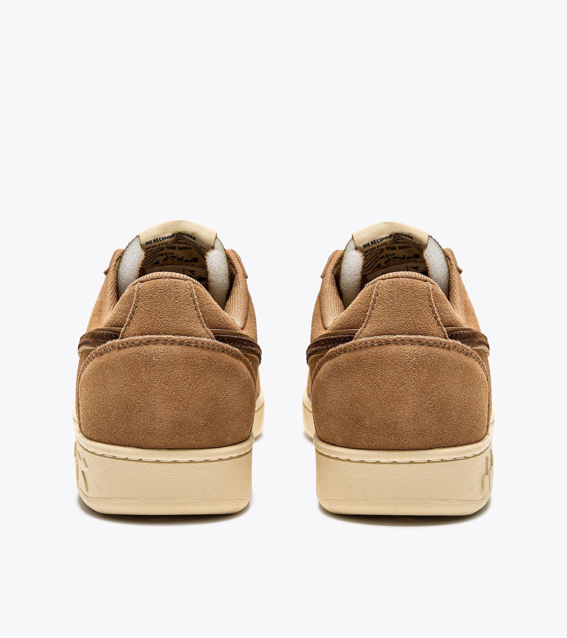 MAGIC BASKET LOW SUEDE LEATHER Product Image