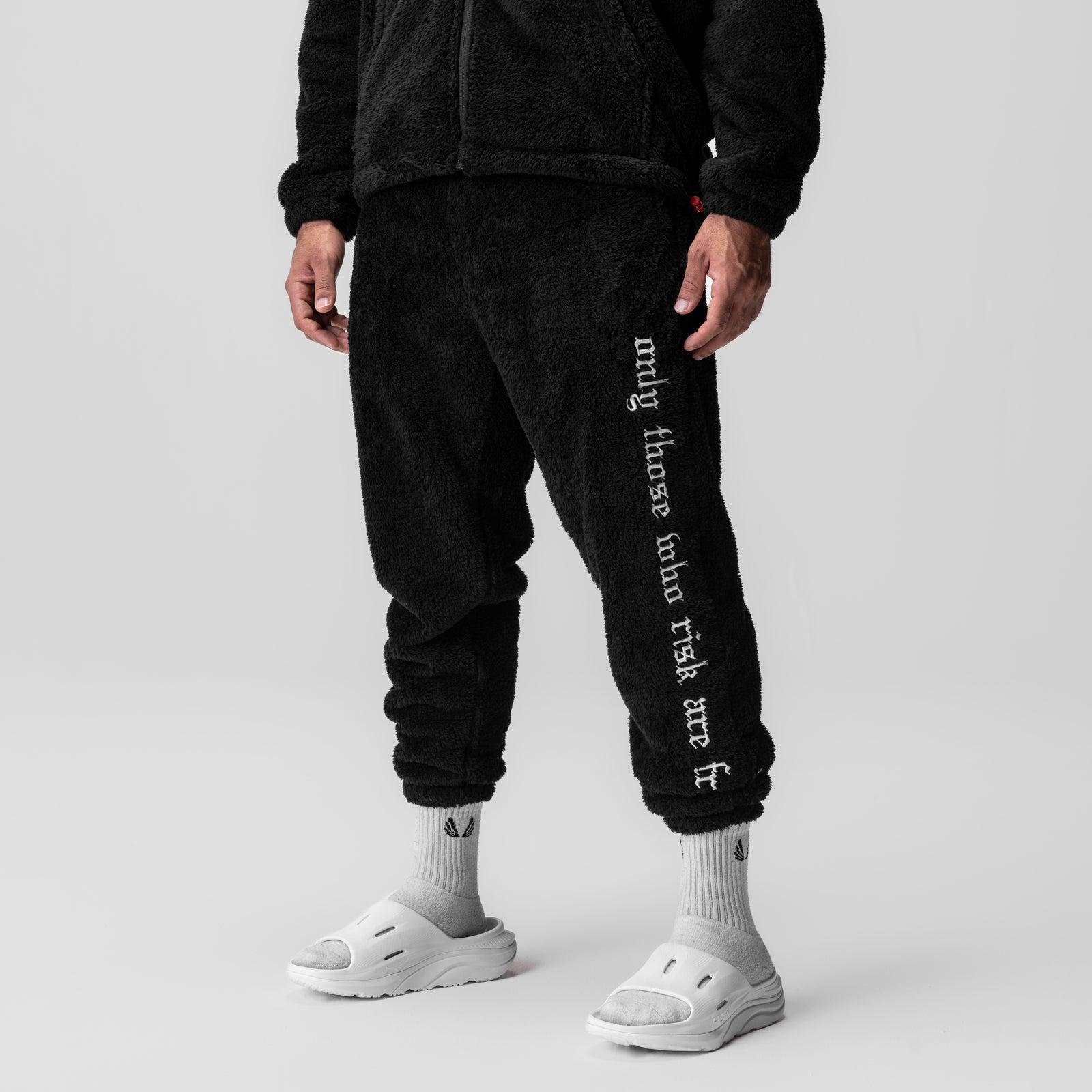 0692. Sherpa Recovery Sweats - Black/White Male Product Image