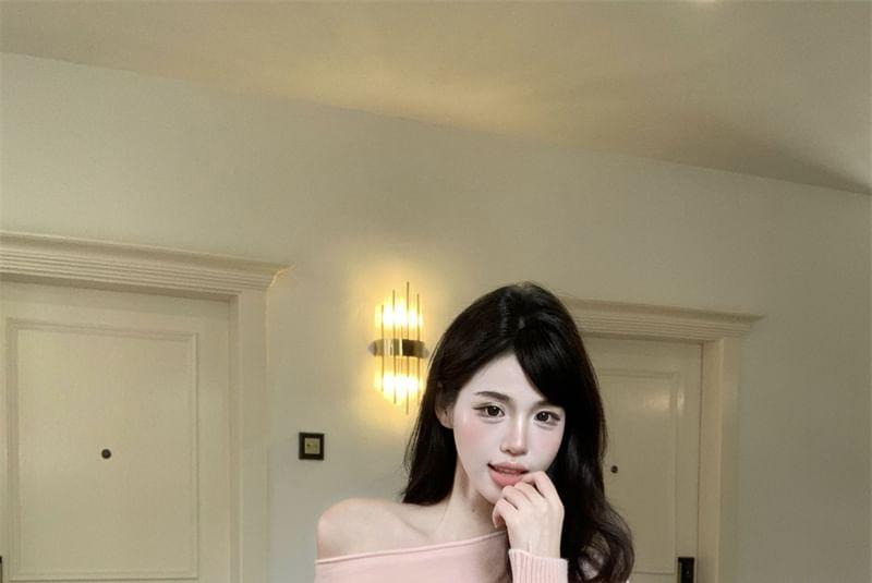 Puff-Sleeve One-Shoulder Plain Sweater Product Image