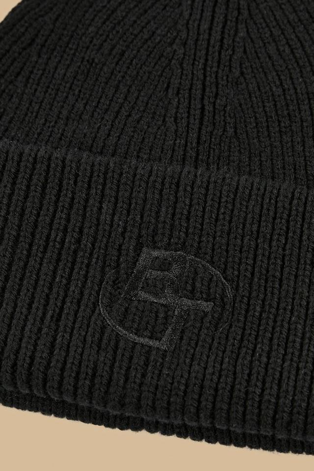 Knit Beanie in Black Product Image