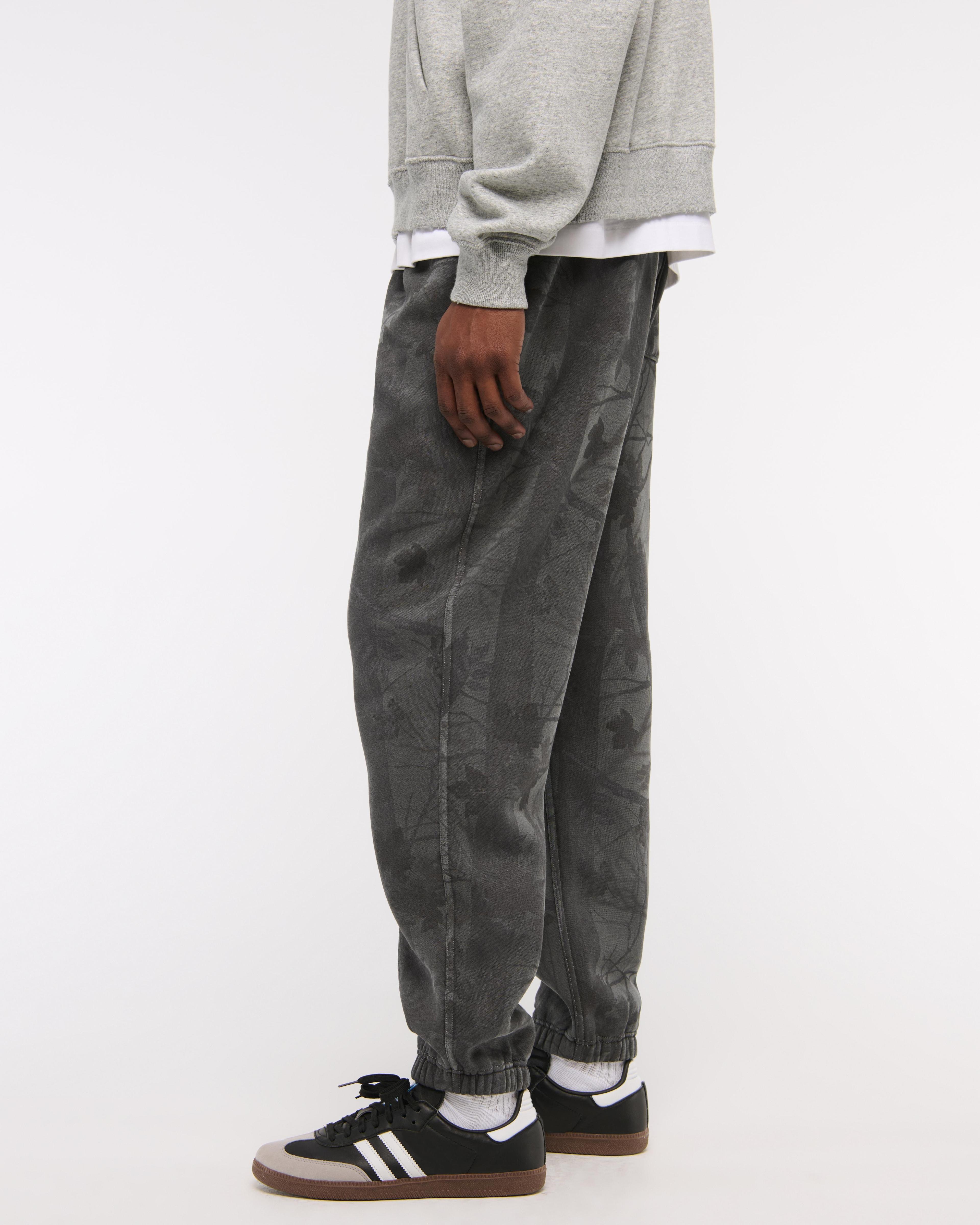 Essential Sweatpant Product Image