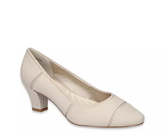 Easy Street Datia Womens Pumps Product Image