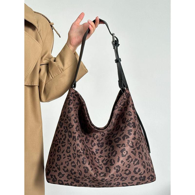 Leopard Print Canvas Tote Bag Product Image