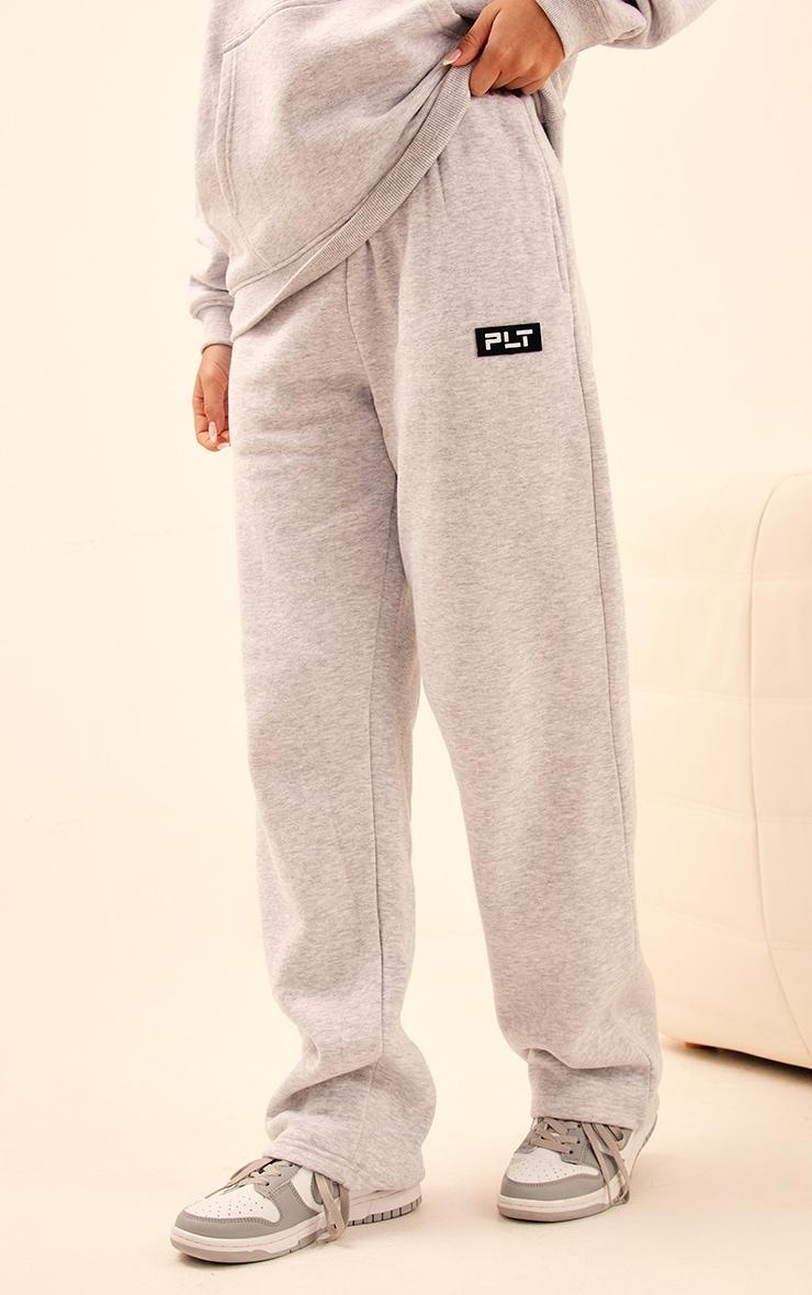 PRETTYLITTLETHING Ash Grey Logo Badge Detail Straight Leg Sweatpant Product Image