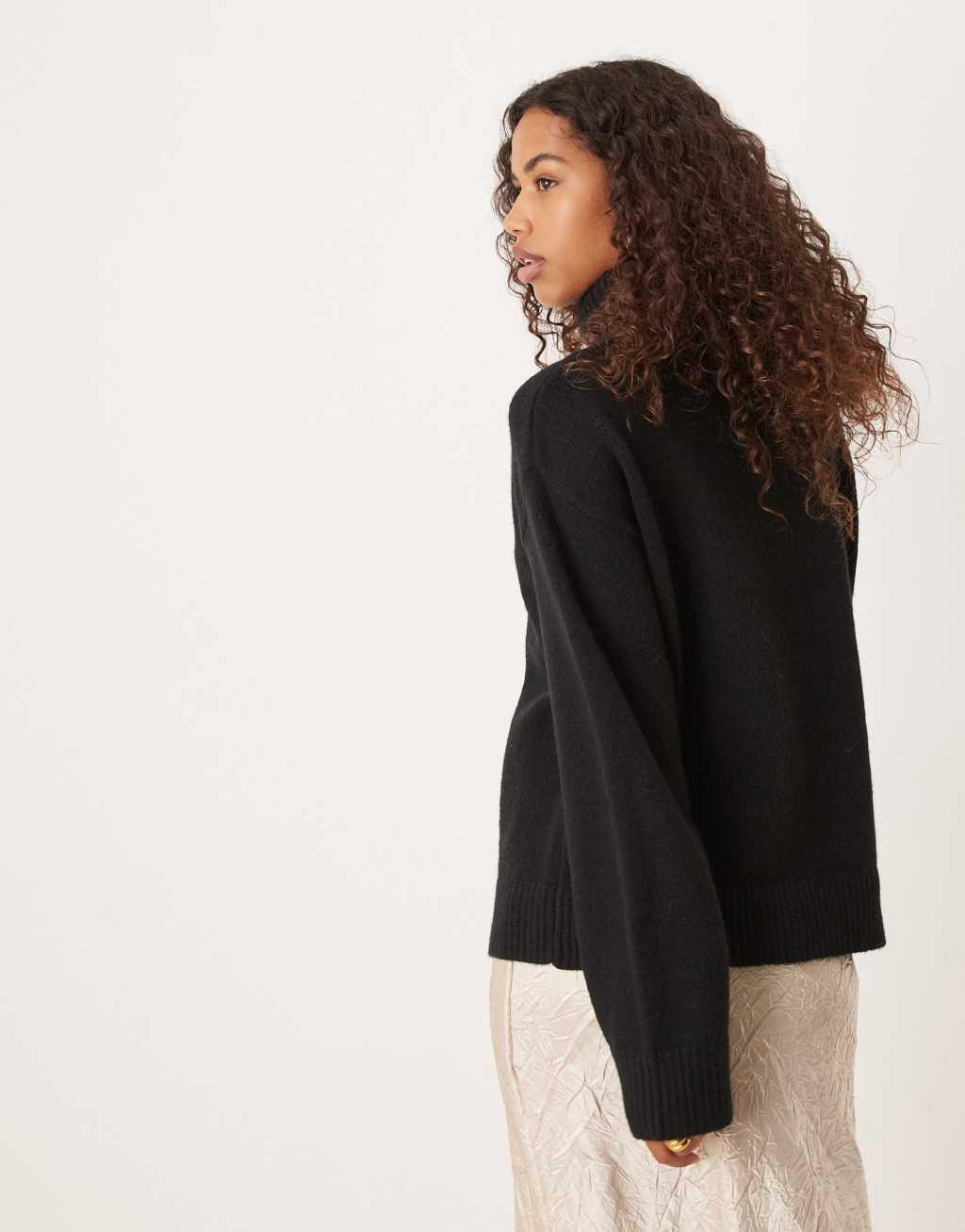 Glamorous turtle neck slouchy sweater in black knit Product Image