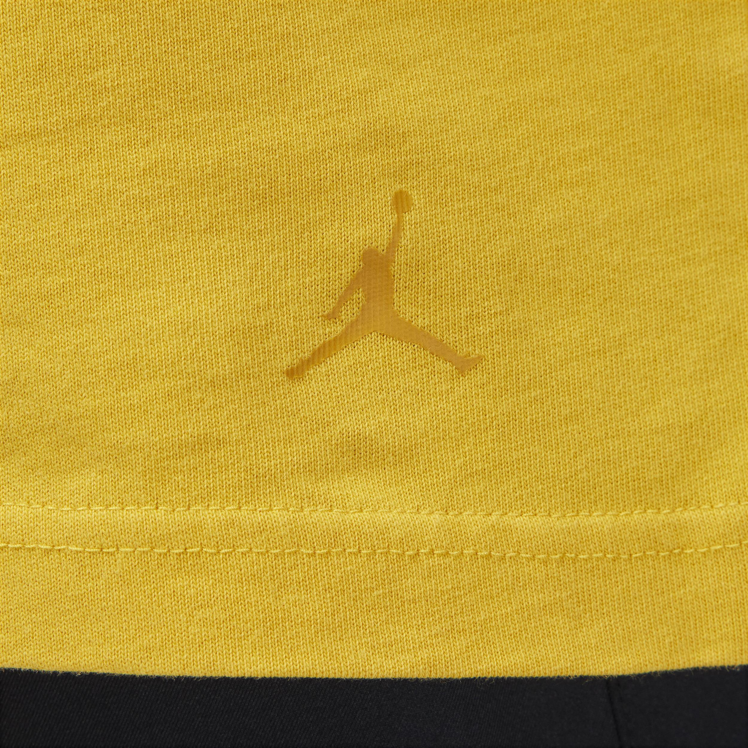 Jordan Women's Oversized Graphic T-Shirt Product Image