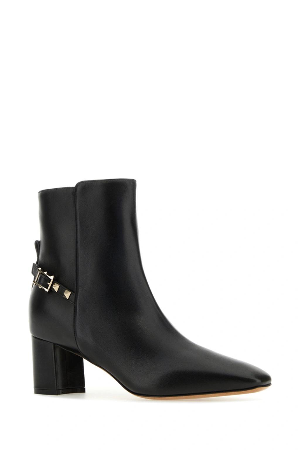 Rockstud Stiefeletten In Black Product Image