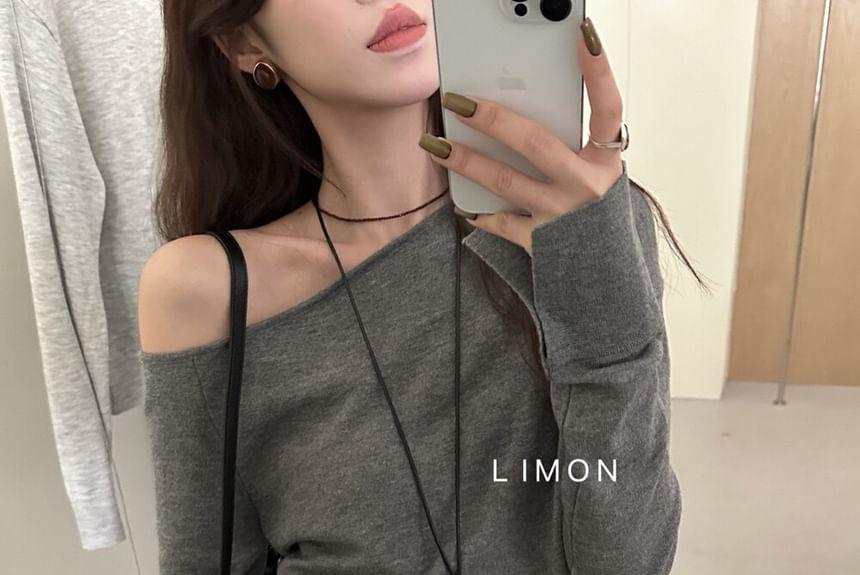 Long-Sleeve Off-Shoulder Plain Buttoned Slit Knit Top Product Image