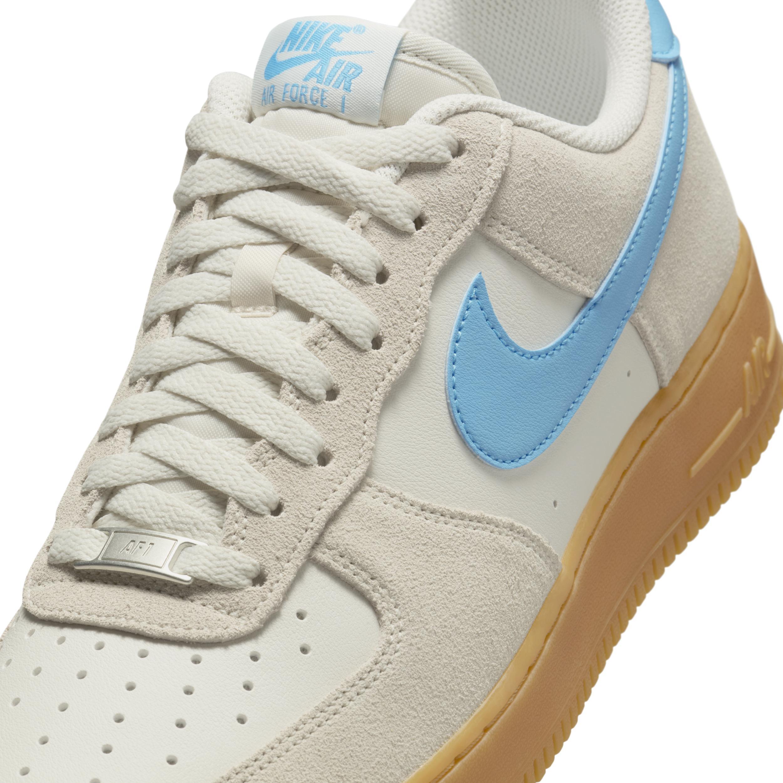 Nike Men's Air Force 1 '07 LV8 Shoes Product Image