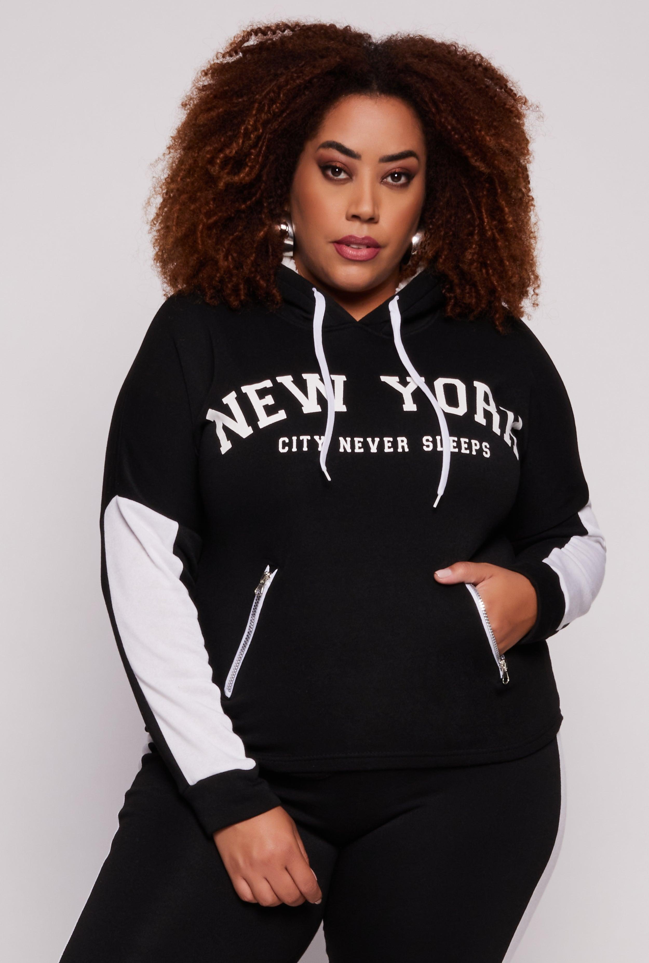 Womens Plus Size New York City Never Sleeps Pullover Hoodie Product Image