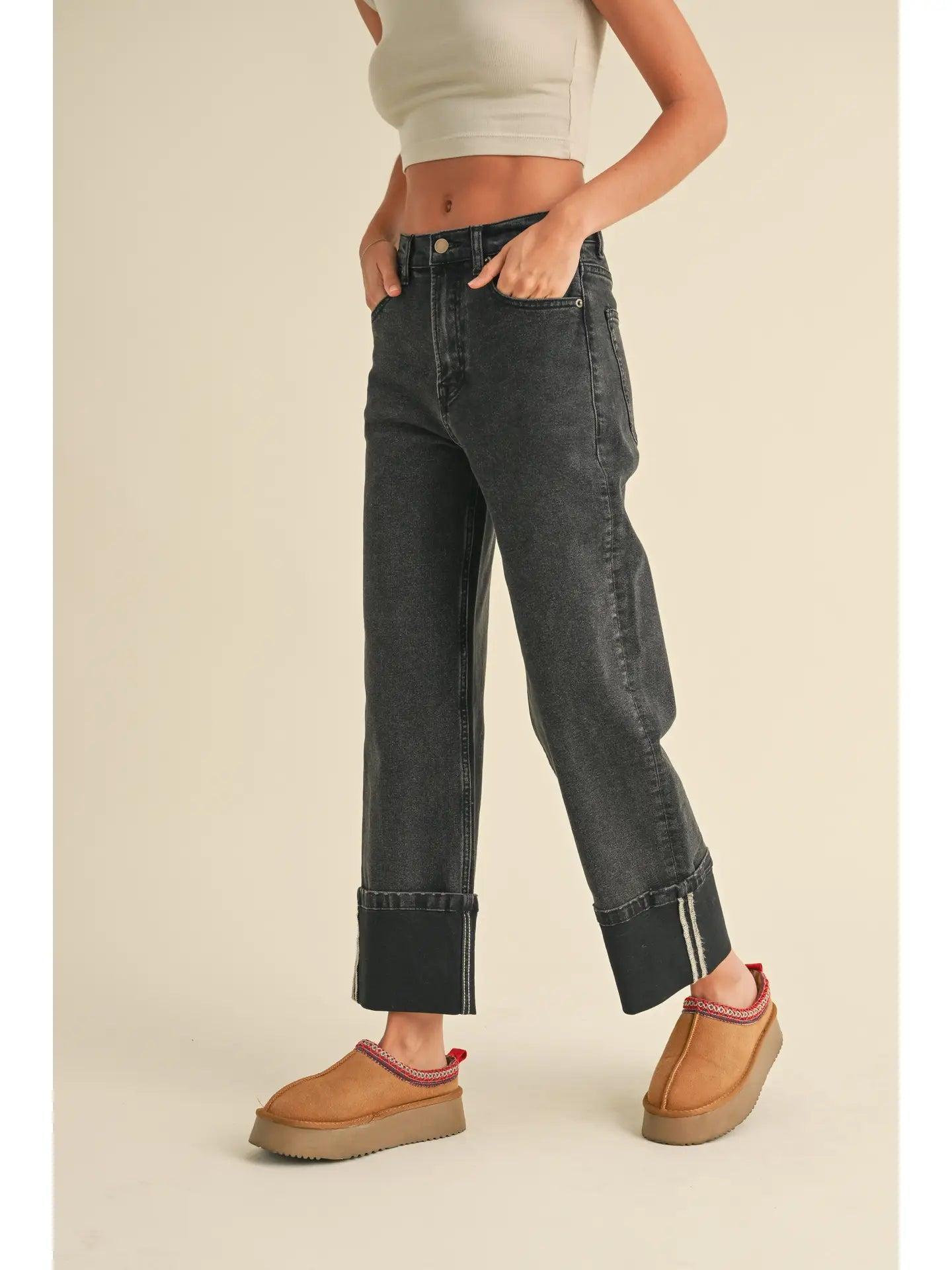 Cuffed Borrom Jeans Product Image