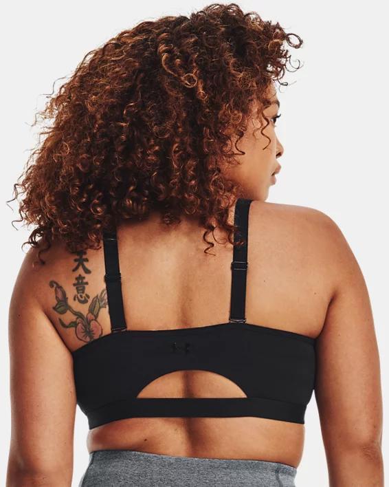 Women's UA SmartForm Evolution Mid Sports Bra Product Image