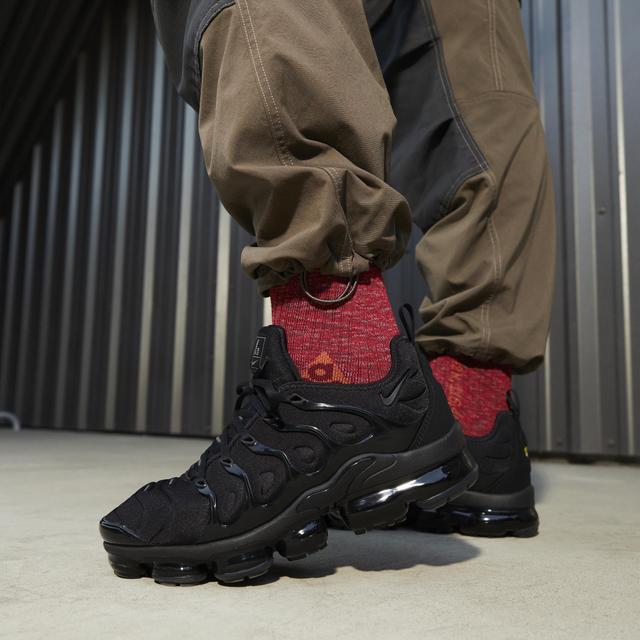 Nike Men's Air VaporMax Plus Shoes Product Image