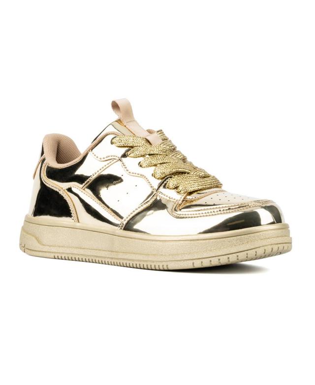 Olivia Miller Womens Vivien Metallic Sneakers Product Image