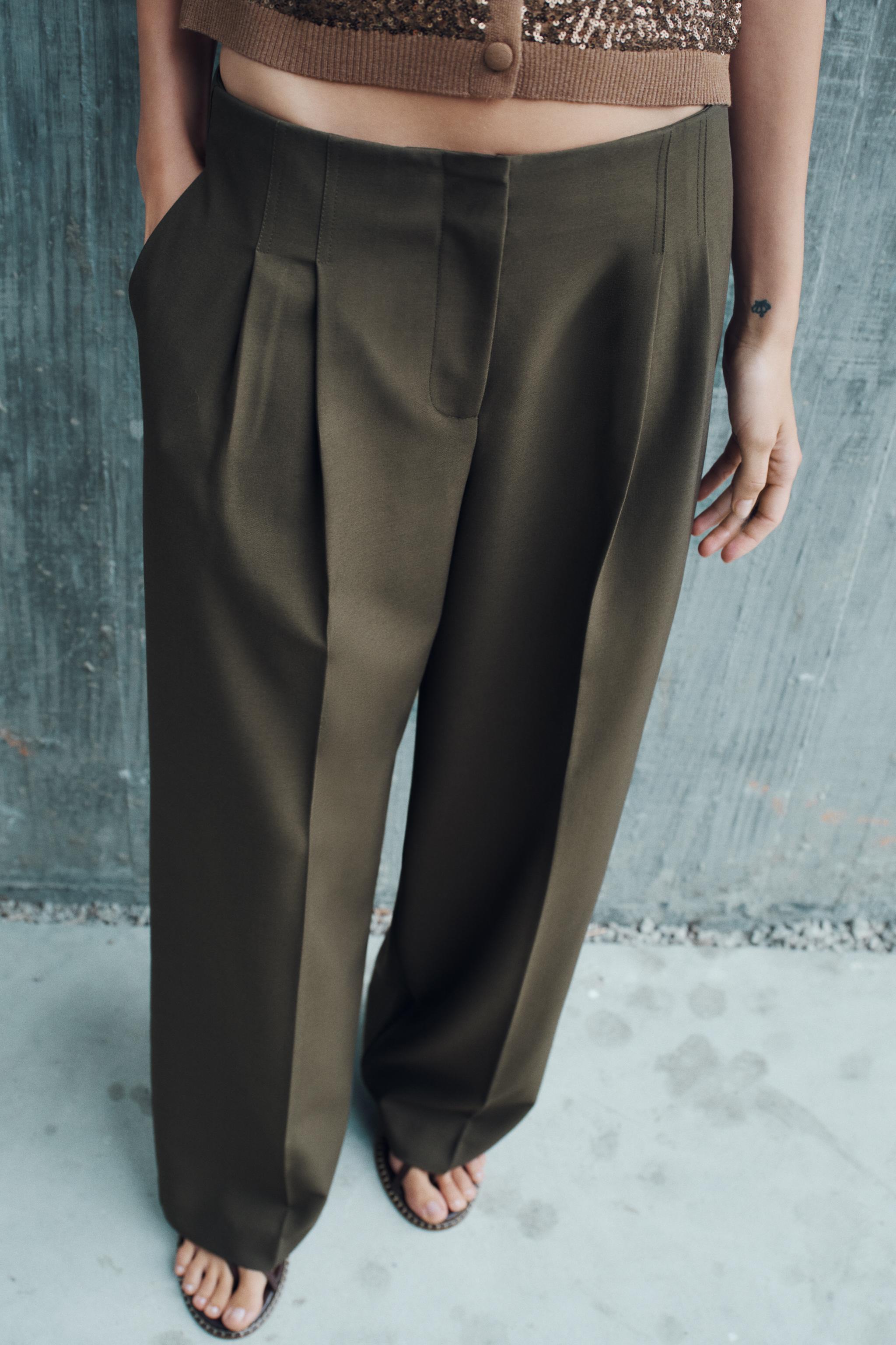 PLEATED WIDE LEG PANTS Product Image