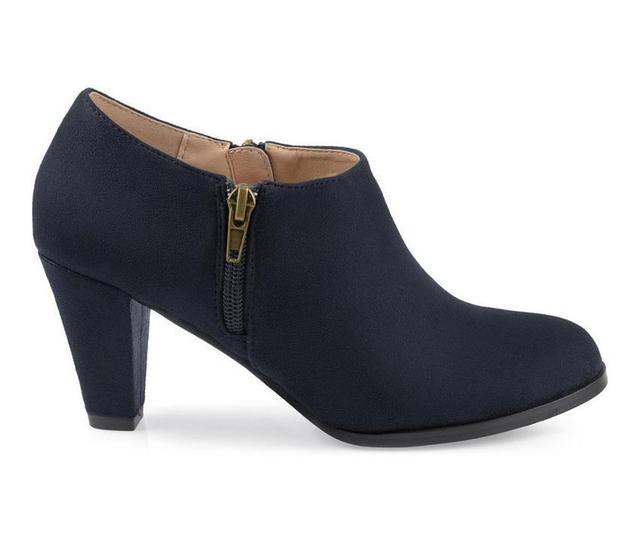 Women's Journee Collection Sanzi Heeled Booties Product Image