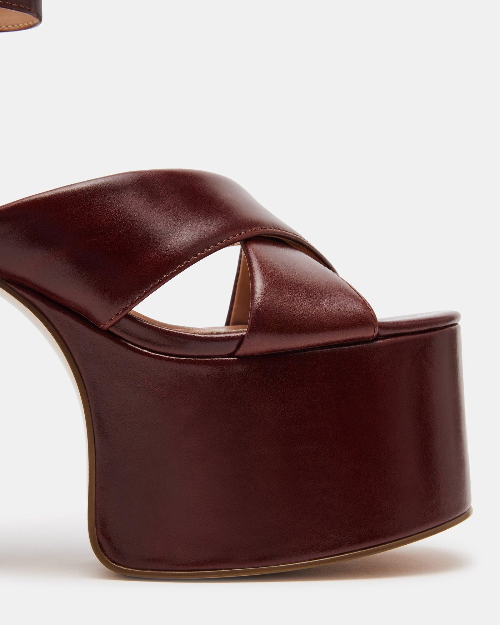 MISTY BROWN LEATHER Female Product Image