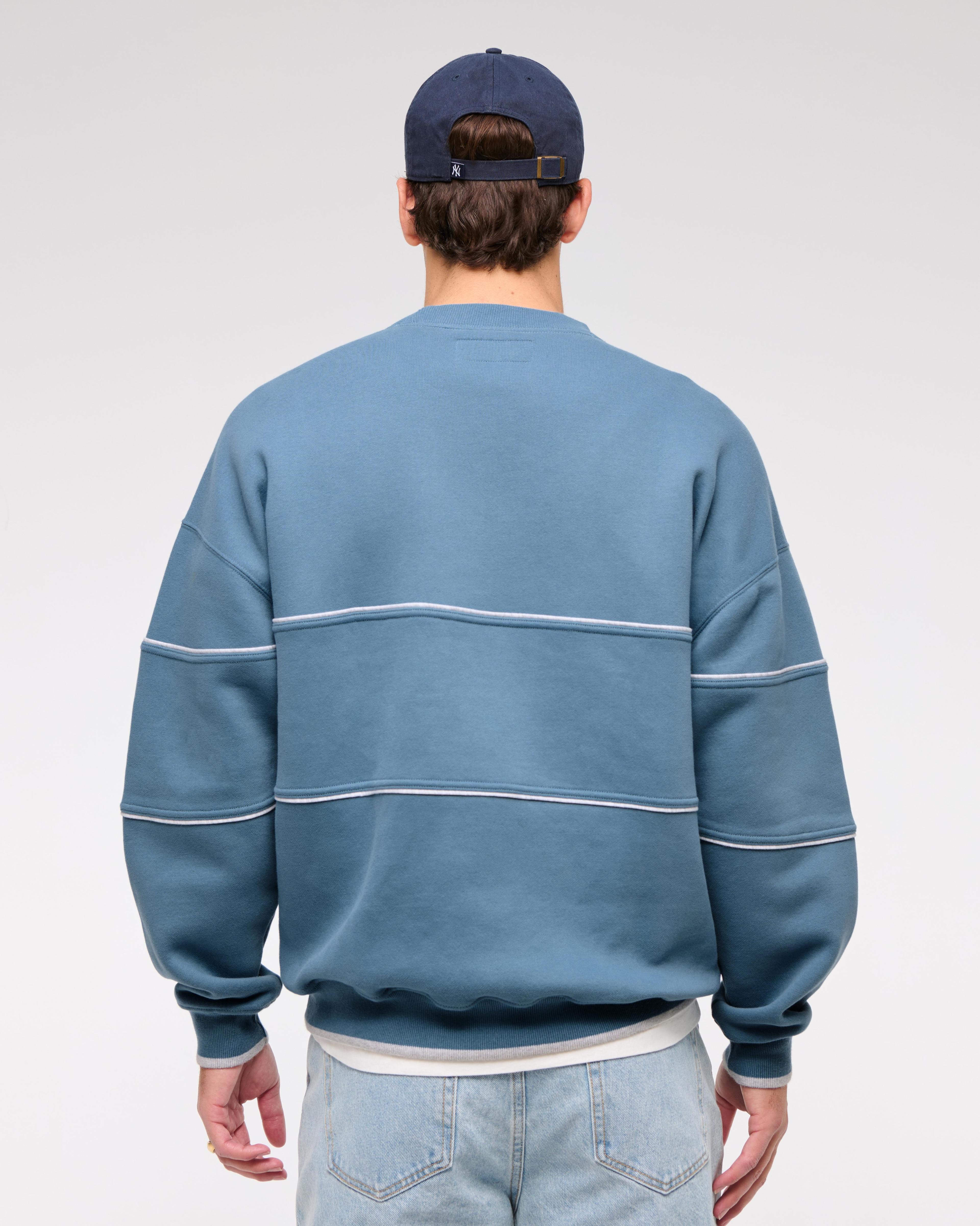 Essential Crew Sweatshirt Product Image