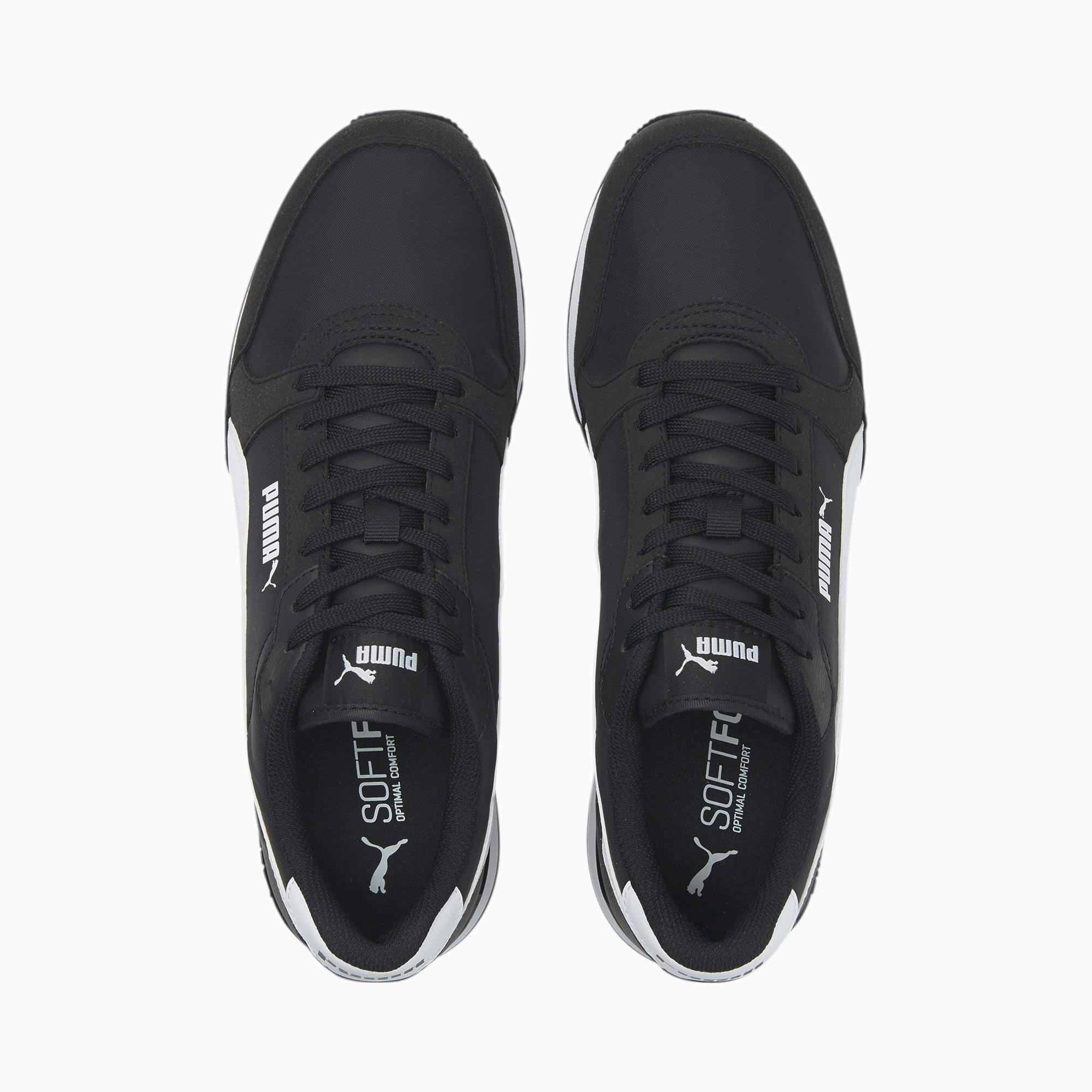 PUMA ST Runner v3 Men's Sneakers in Black/White Product Image