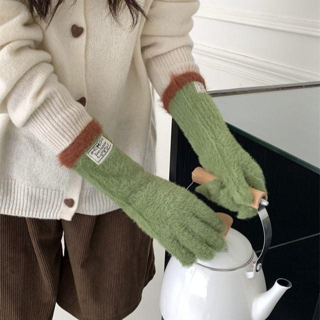 Contrast Trim Knit Gloves Product Image