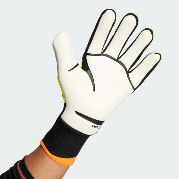 Predator Pro Goalkeeper Gloves Product Image