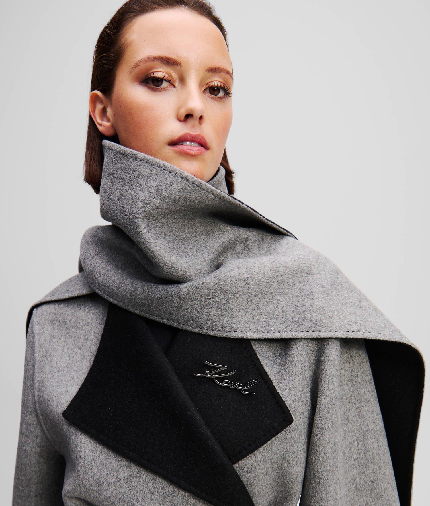 REVERSIBLE WOOL COAT Product Image