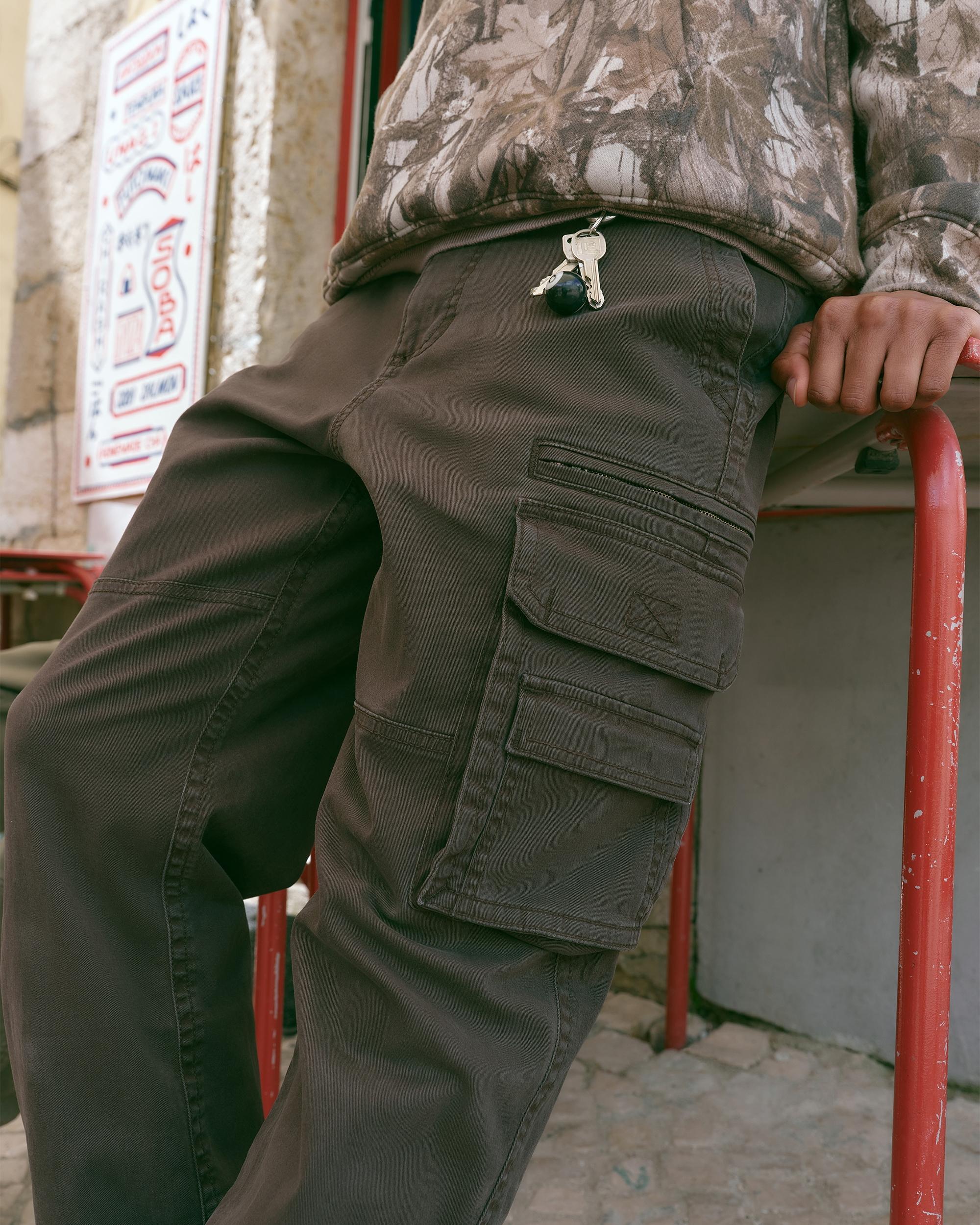 Loose Heavyweight Cargo Pants Product Image