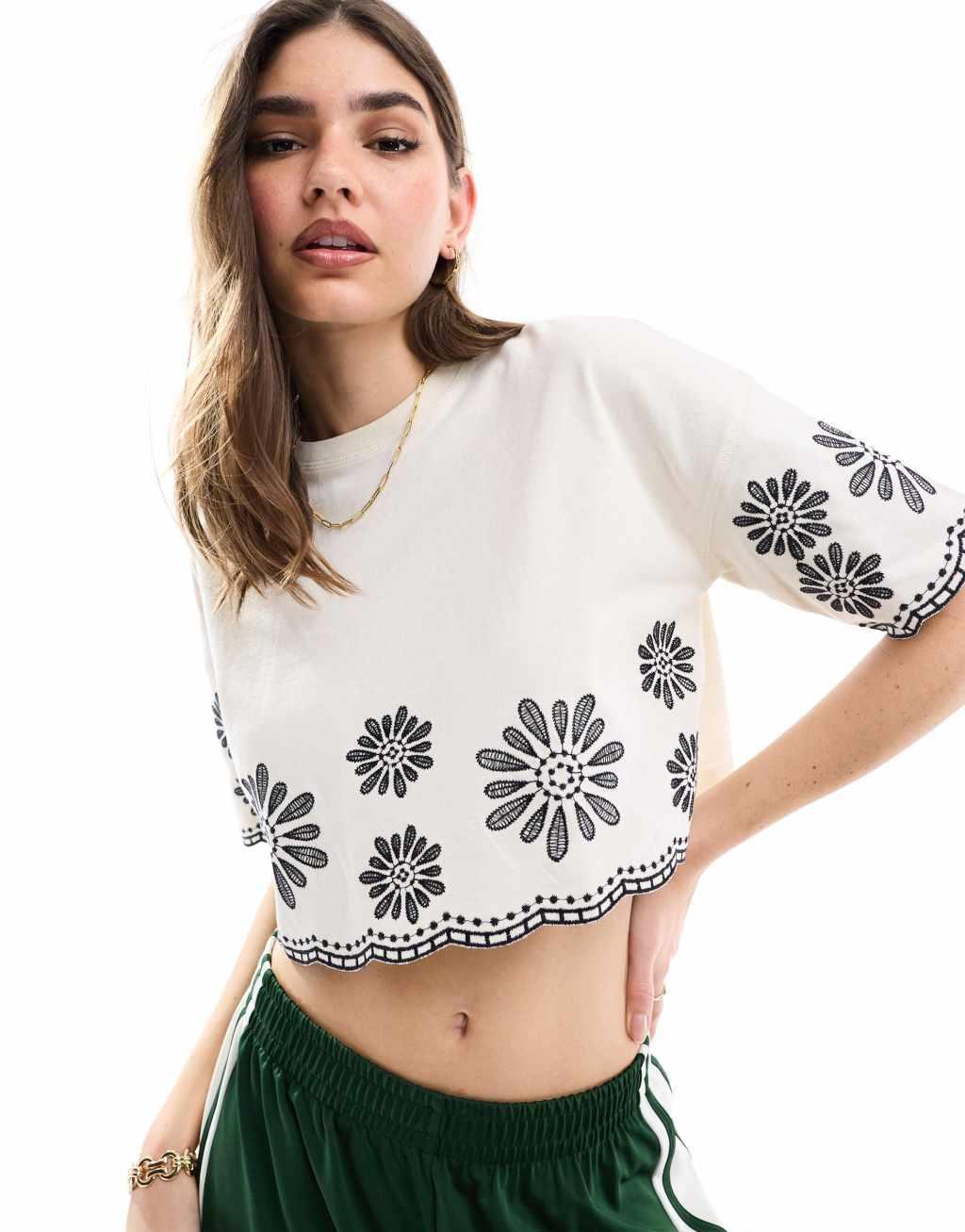 Miss Selfridge cropped tee with daisy embroidery in cream Product Image