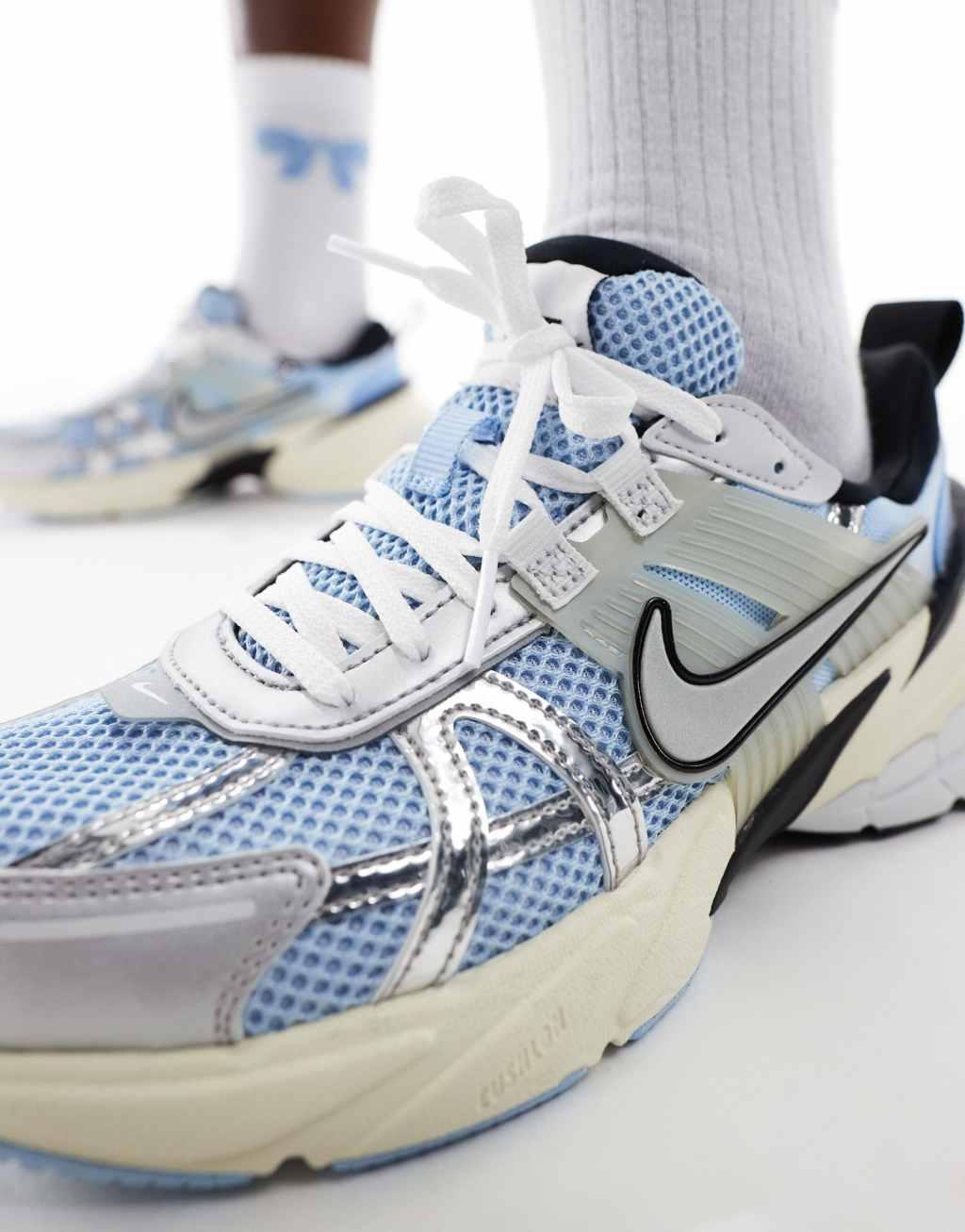 Nike V2K Run sneakers in blue and silver Product Image