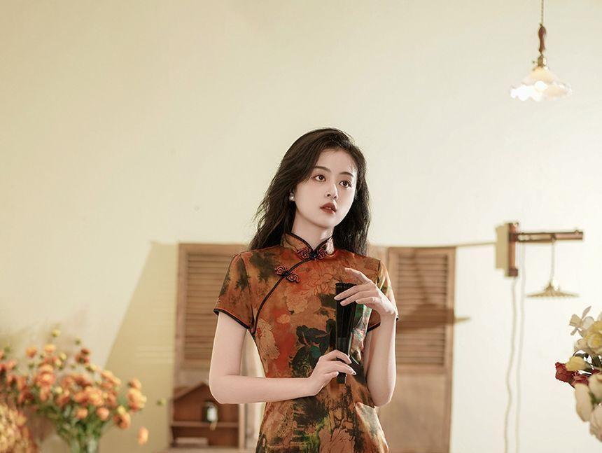 Short-Sleeve Floral Mini Qipao Product Image