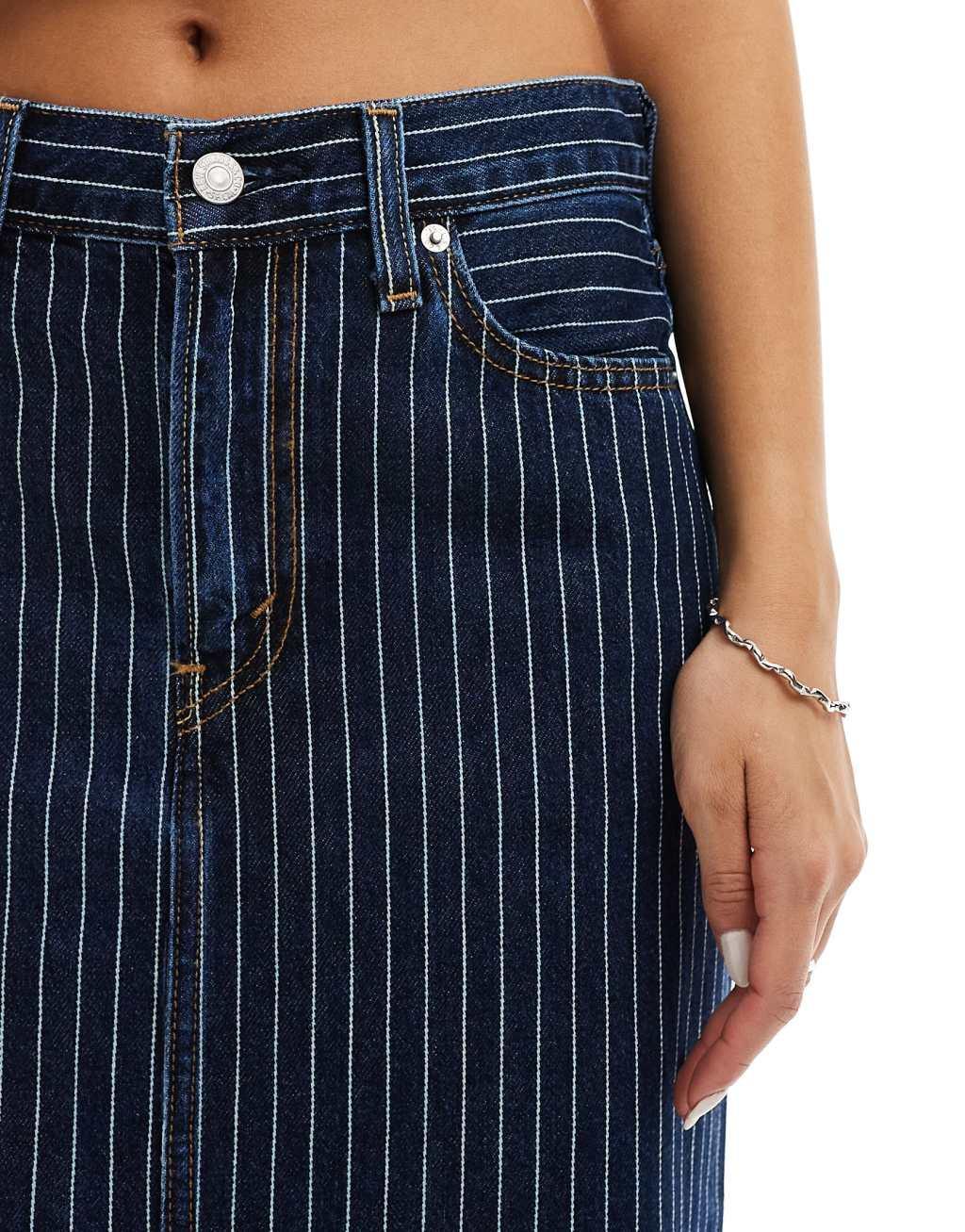 Levi's ankle column stripe denim skirt in dark blue Product Image