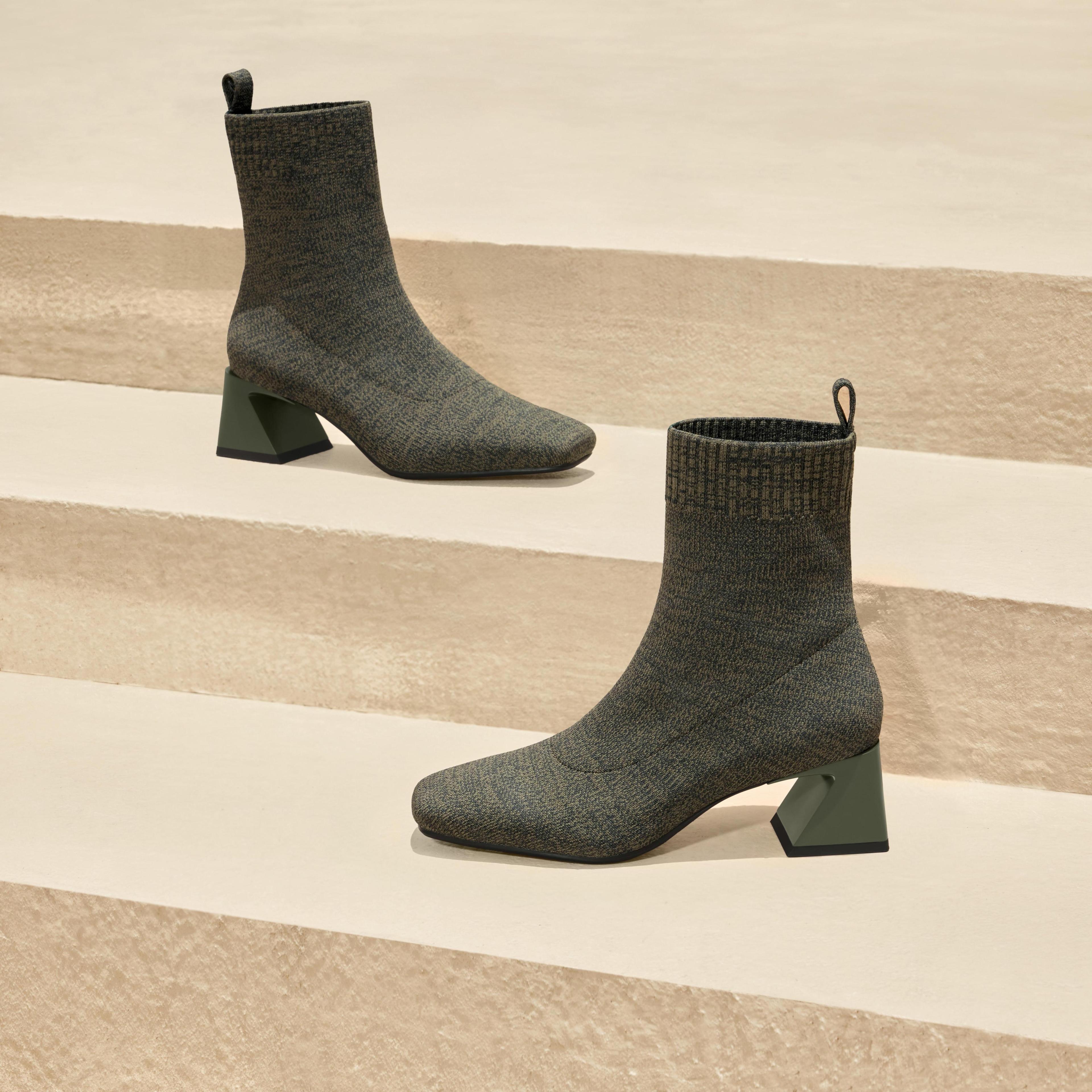 Square-Toe Water-Repellent Heeled Boots (Regina Pro) Product Image